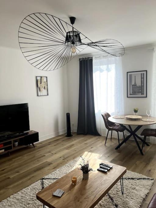 Appartement Cosy Et Lumineux Avec Parking Gratuit コルマール エクステリア 写真